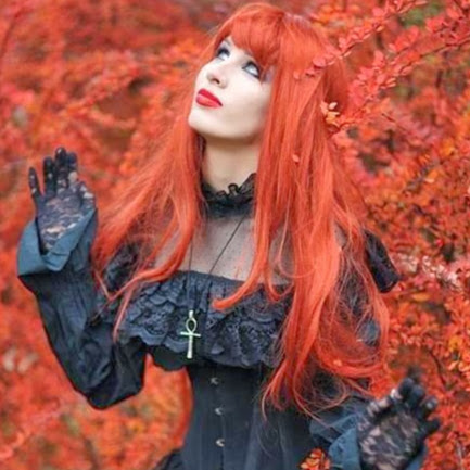 Valerie French Photo 38