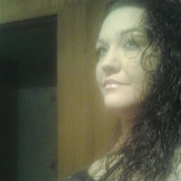 Brandi Vaughn Photo 15