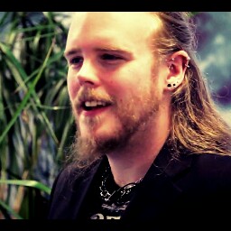 Dan Riley Photo 8