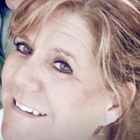 Julie Compton Photo 30