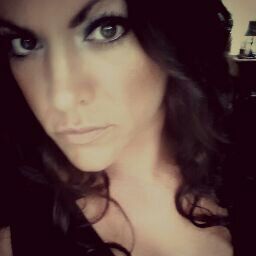 Amy Farnum Photo 15