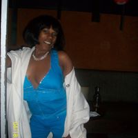Elizabeth Saxton Photo 16