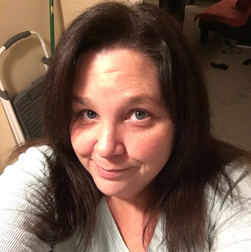 Michelle Thompson Photo 26