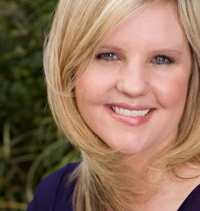 Christine Cahill Photo 31