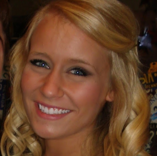 Rachel Bryan Photo 18