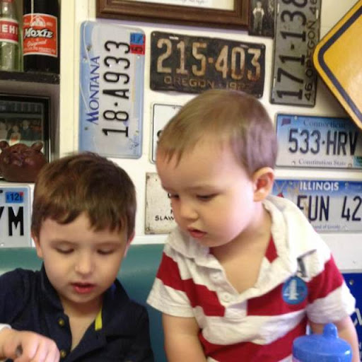 Debbie Thomason Photo 16