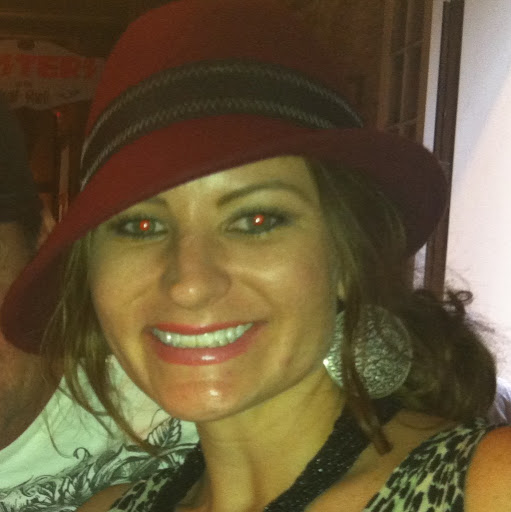 Elizabeth Dana Photo 7
