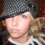 Laura Holt Photo 23