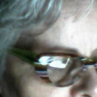 Elizabeth Fernandes Photo 18