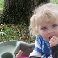 Suzy Hudson Photo 13