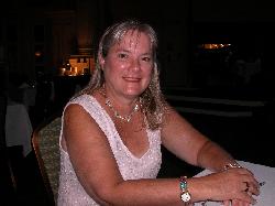 Jennifer Horton Photo 17