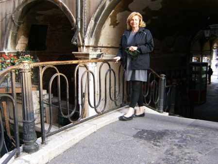 Janet Lawson Photo 39
