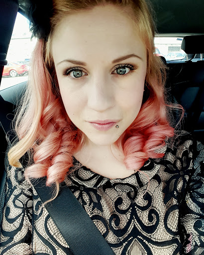 Amy Lancaster Photo 37