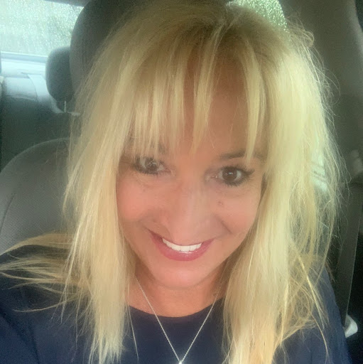 Elizabeth Atkinson Photo 38