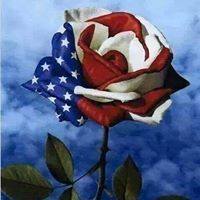 Lori Sharpe Photo 17