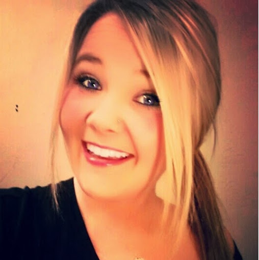 Kayla Stringer Photo 8