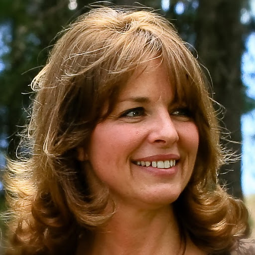 Pamela Shelton Photo 31