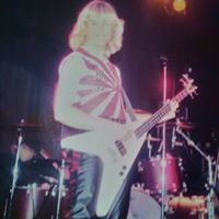 Dale Hooper Photo 14
