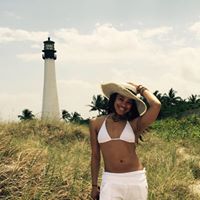 Andrea Lindsey Photo 12