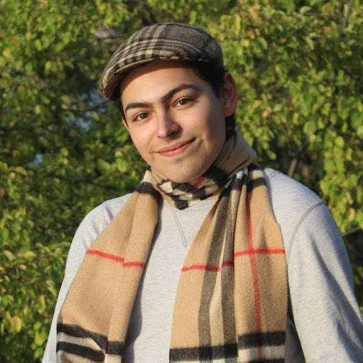 Gregory Garcia Photo 45