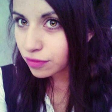 Ana Tellez Photo 36