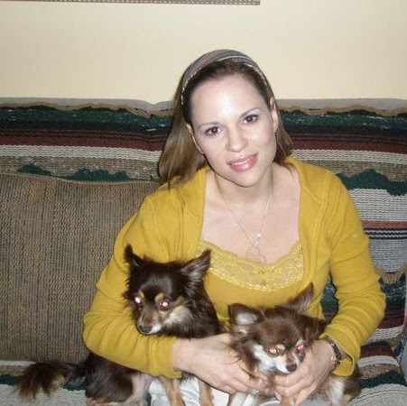 Julie Becker Photo 28