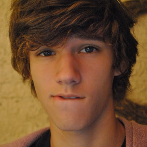 Devin Harrison Photo 8