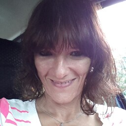 Valerie Chapman Photo 8