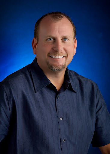 Michael Ogle Photo 41