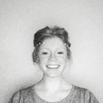 Toni Henderson Photo 17
