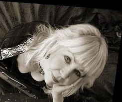 Sheri Lowe Photo 25