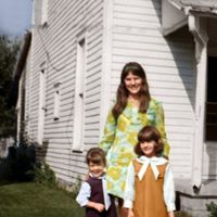 Angela Skaggs Photo 13