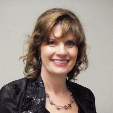 Patti Lewis Photo 8