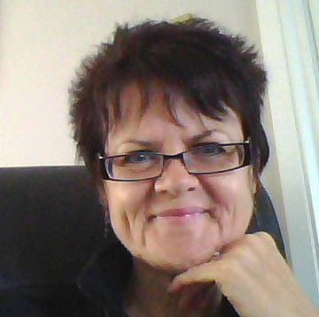Tracey Glover Photo 35