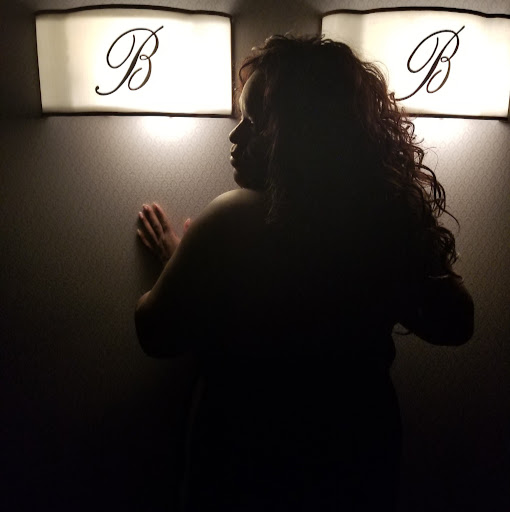 Brandi Barnes Photo 33
