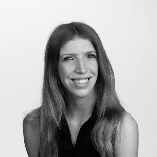 Julie Barth Photo 8