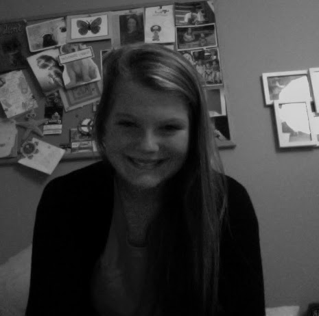 Kate Woolsey Photo 6