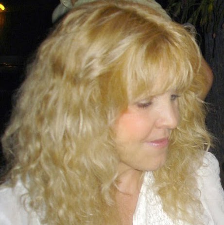 Roberta Cameron Photo 25