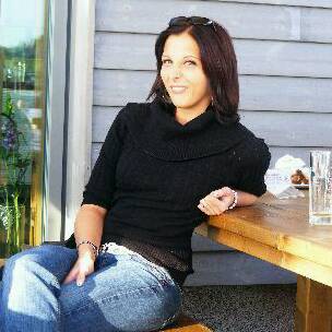 Stephanie Janssen Photo 8