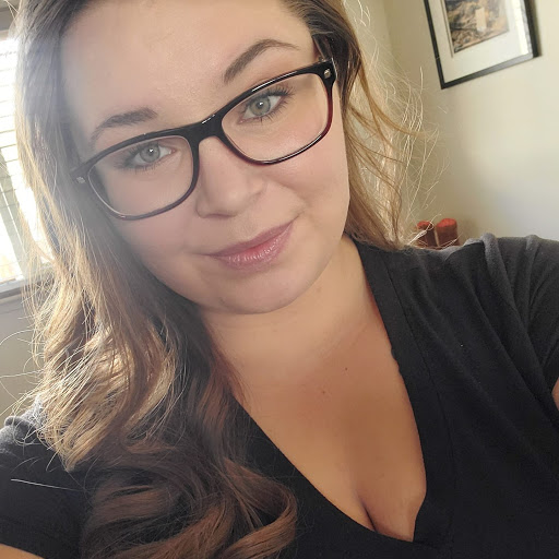 Cassie Warren Photo 30