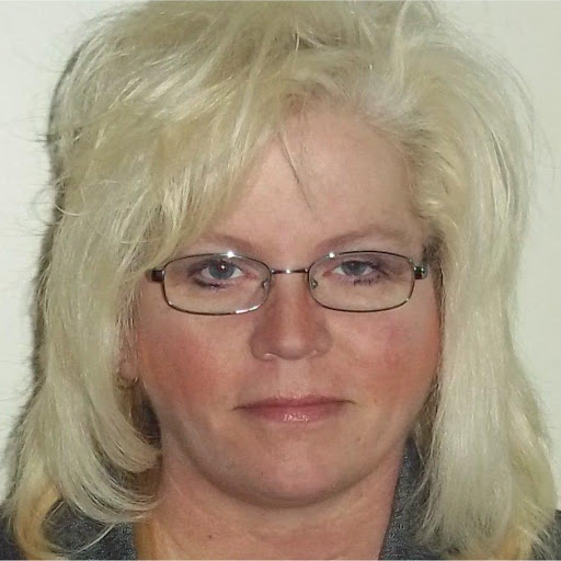 Darlene Russell Photo 36
