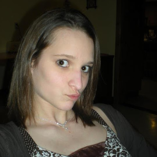 Laurel Carter Photo 30