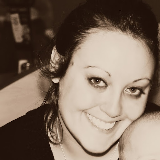 Heather Hewitt Photo 33