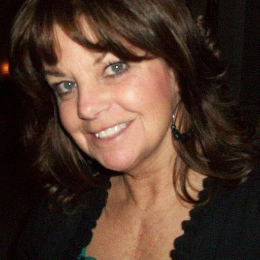 Lori Callahan Photo 4