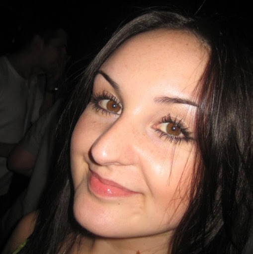 Danielle North Photo 27