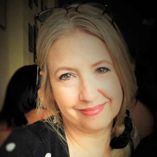 Susannah Smith Photo 33