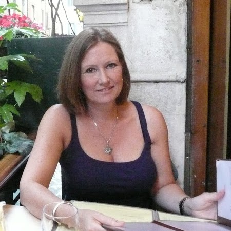 Sally Ward Photo 14