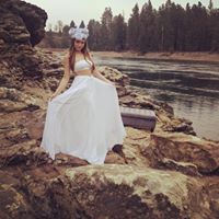 Emily Edmonds Photo 22