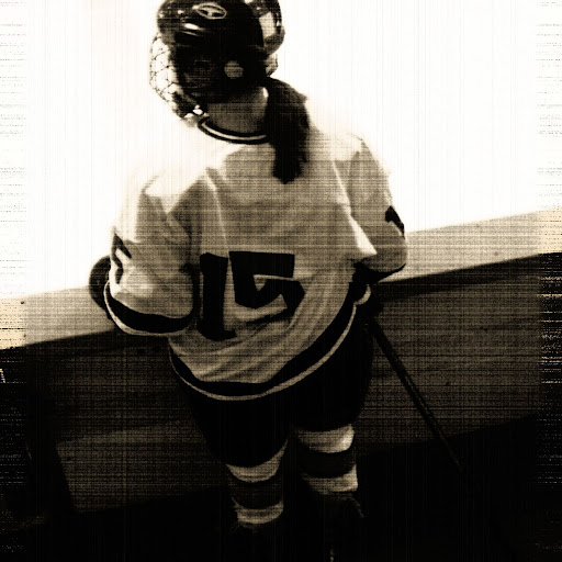 Kelly Burt Photo 33