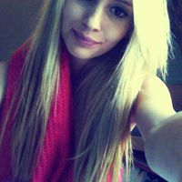 Laura Best Photo 27